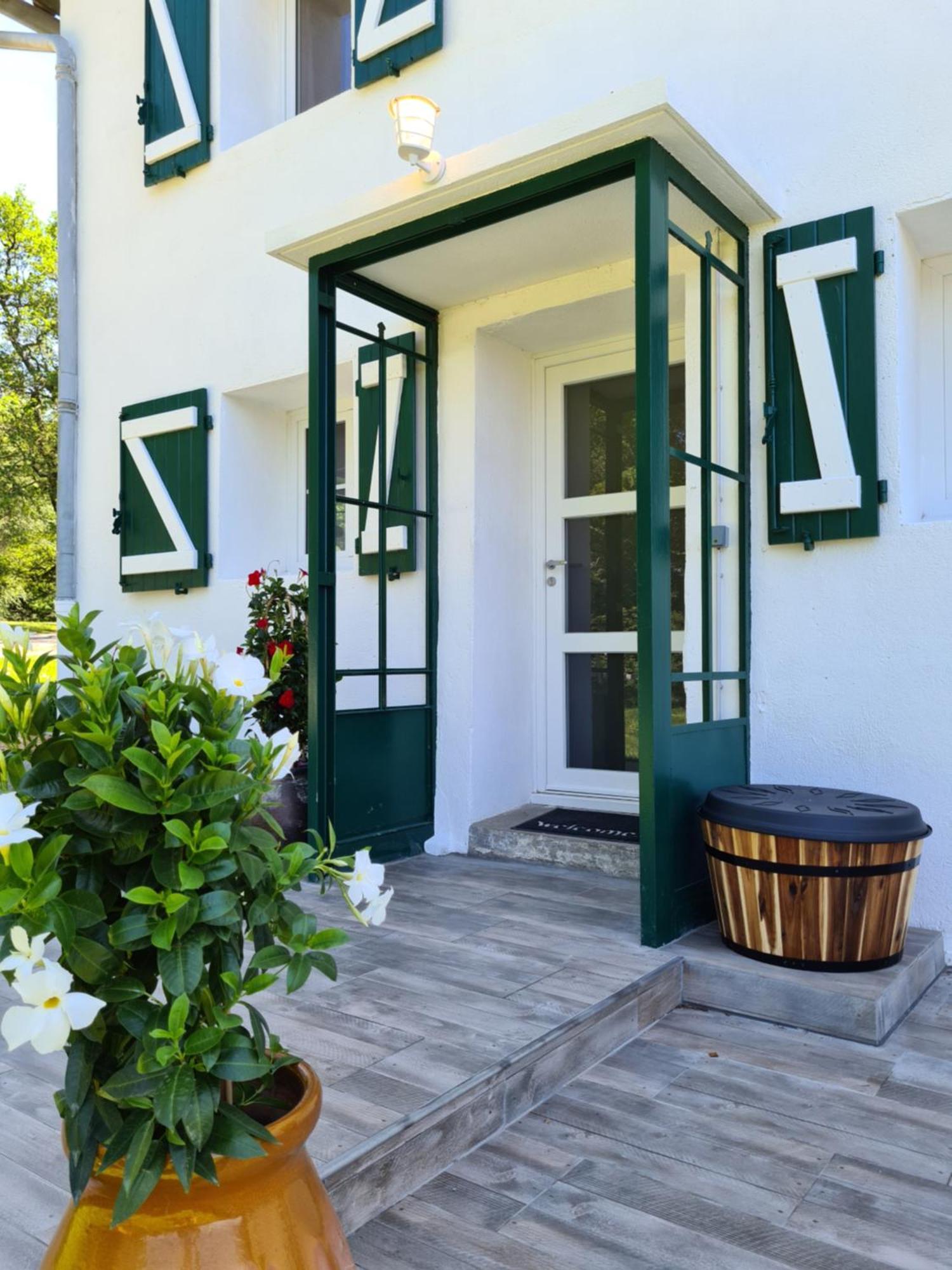 Gite Confortable Avec Spa Prive Et Confort Moderne Pont-de-Larn 外观 照片